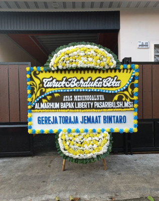Papan Bunga Duka di Lembah Segar